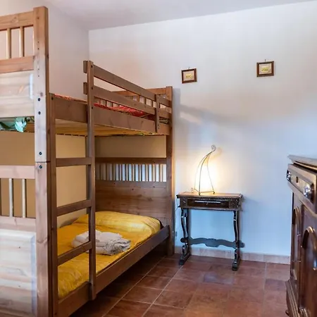 بيت للعطل La Luna E I Falo, Residenza Torrione Mombaruzzo