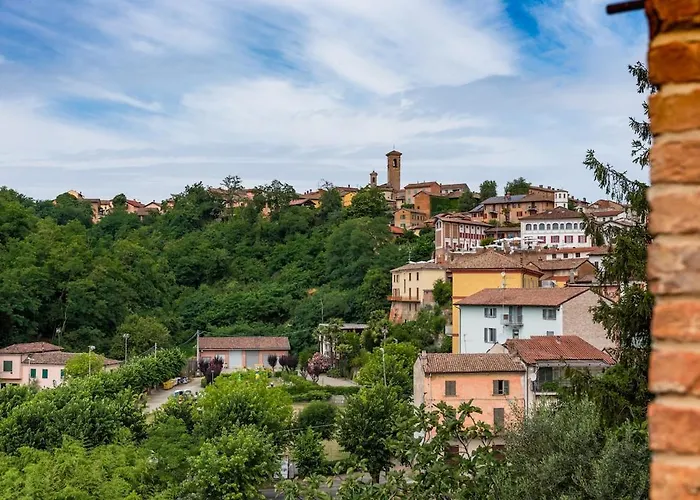 La Luna E I Falo, Residenza Torrione